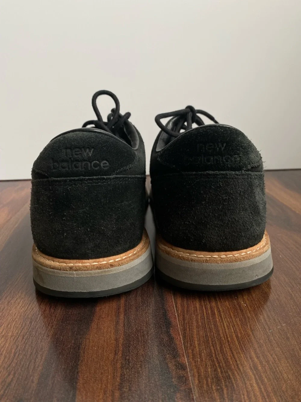 New Balance Black Suede Leather Oxford Casual Dress Sneakers MD1100BK Size 10